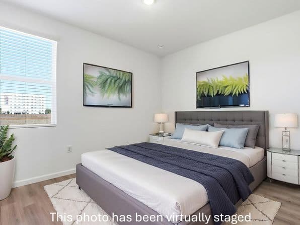 Venture Apartments photo