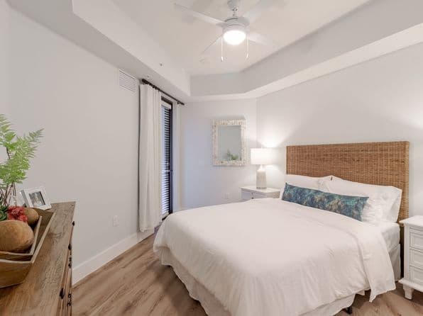 Bimini Square Apartments photo