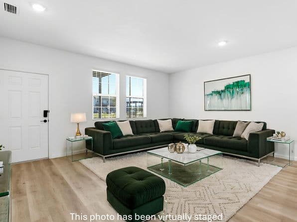 Venture Apartments photo