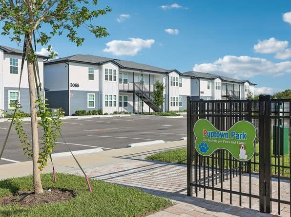 Venture Apartments photo