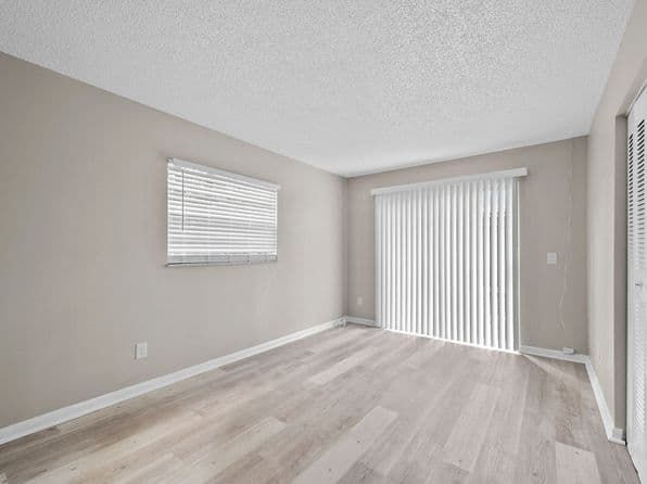 Canterbury Place Apartments photo