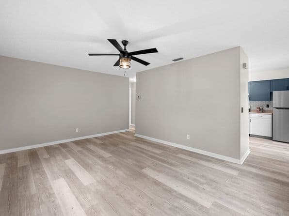 Canterbury Place Apartments photo