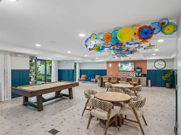 Bimini Square Apartments photo